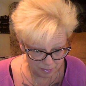 Meet your Posher, Debra